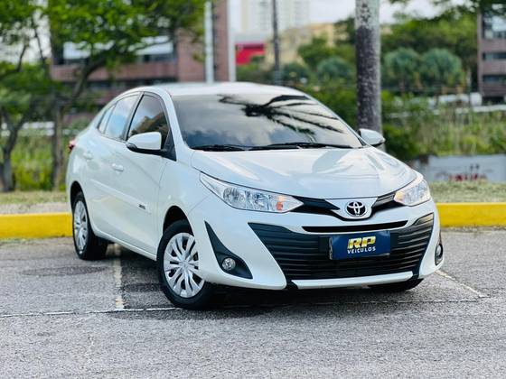 TOYOTA YARIS 1.5 16V FLEX SEDAN XL MANUAL